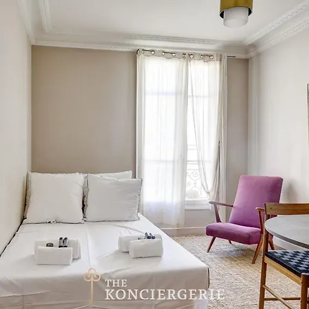 公寓 Refined & Cozy In *