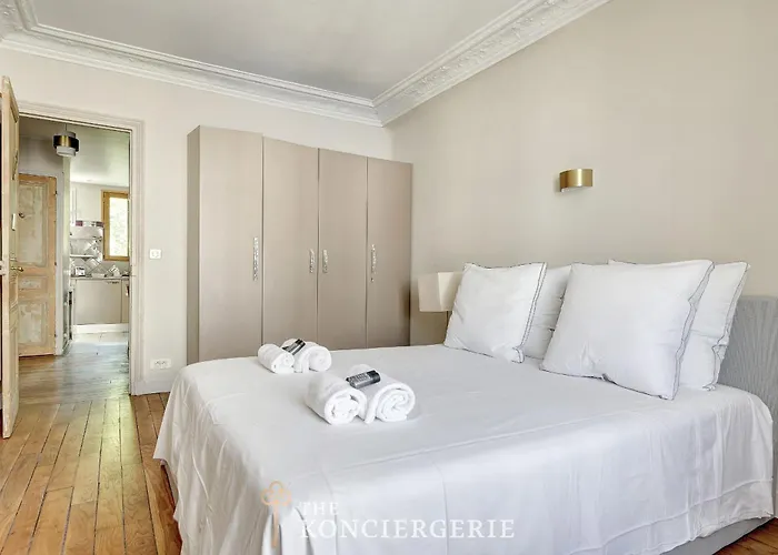 Refined & Cozy In דירה *