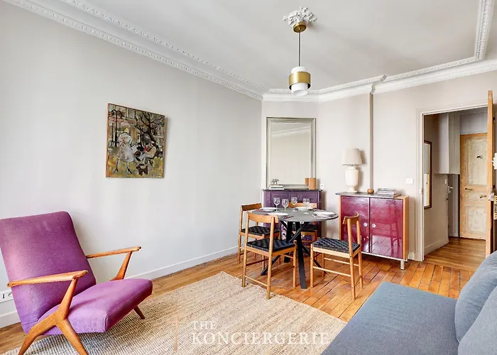 Refined & Cozy In Apartman Párizs