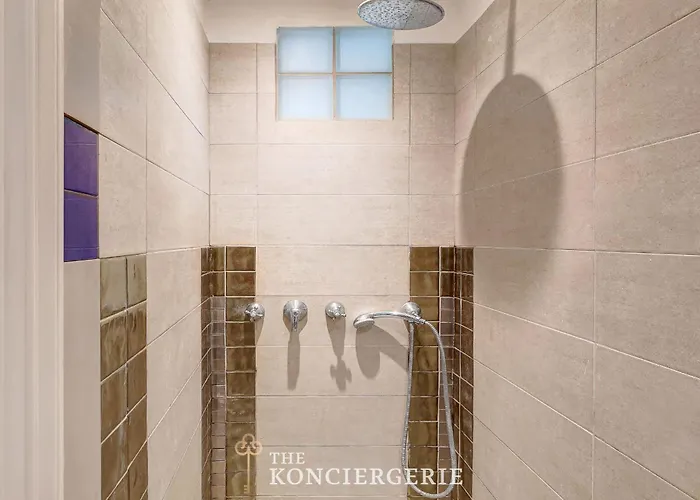 Refined & Cozy In דירה *